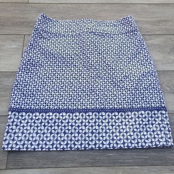 Talbots blue and white coastal colored skirt size 8 - Picture 1 of 6